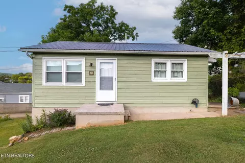61112 N B St, Lenoir City, TN 37771
