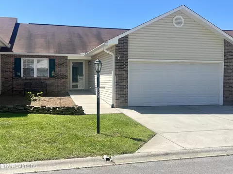 108 Hightower Ln, Lenoir City, TN 37771