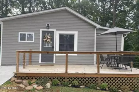 1206 SW Navy Dr, Knoxville, TN 37920