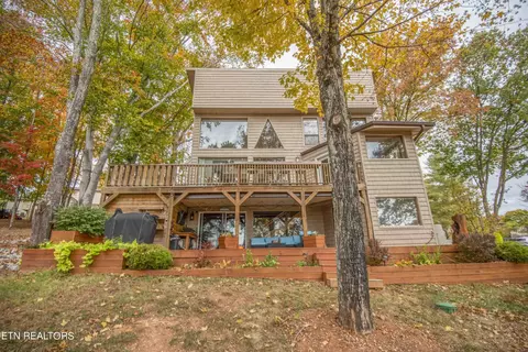 925 Forest Ridge Cir, Knoxville, TN 37932