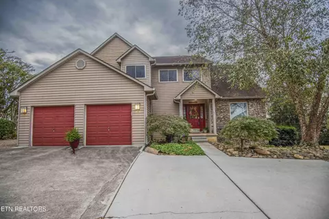 1369 Club Dr, Loudon, TN 37774