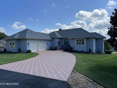316 Saligugi Ln, Loudon, TN 37774