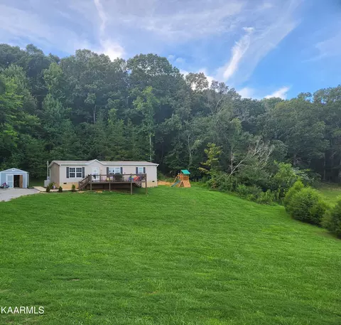 1028 Eblen Rd, Loudon, TN 37774