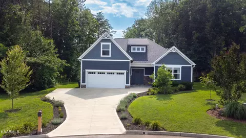 599 Sycamore Way, Lenoir City, TN 37772
