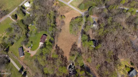200 Eagle Ridge Dr, Philadelphia, TN 37846