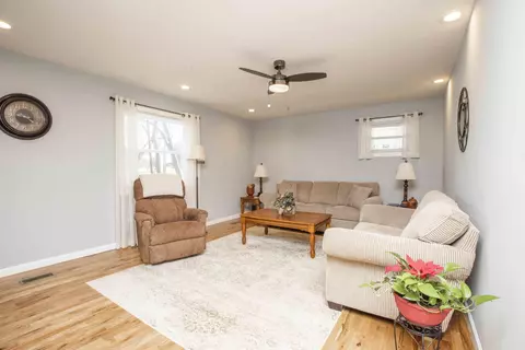 581 Stephens Rd, Greenback, TN 37742 photo 4