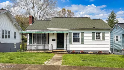 1319 Fairfax Ave, Knoxville, TN 37917