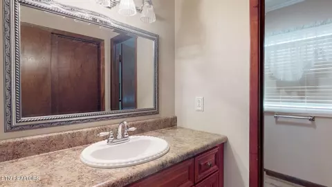 7612 Fall Wind Ct, Powell, TN 37849 photo 11