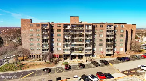 505 Regal Tower, Maryville, TN 37804