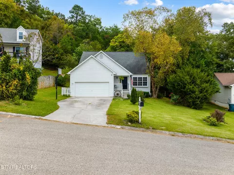 7226 Austin Park Ln, Knoxville, TN 37920