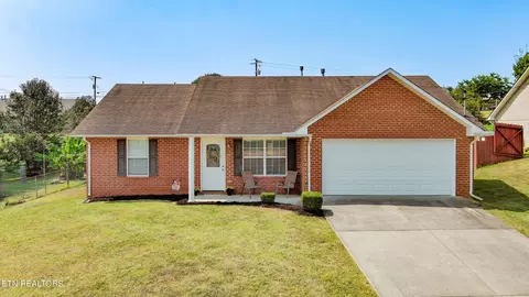 7909 Temple Ln, Knoxville, TN 37938