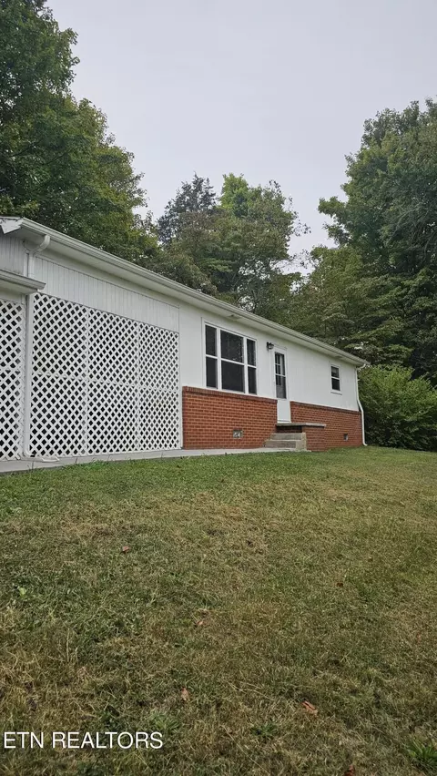 829 Indian Gap Rd, Andersonville, TN 37705