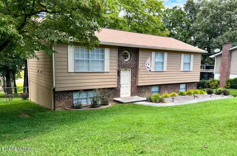 5975 Westmere Dr, Knoxville, TN 37909