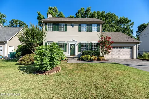 1919 Knoll Tree Dr, Knoxville, TN 37932