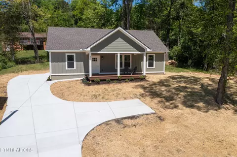 4211 NE Mockingbird Ln, Knoxville, TN 37918