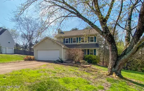 1216 Folkstone Pl, Knoxville, TN 37931