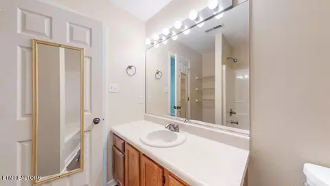 8059 Intervale Way, Powell, TN 37849 photo 4