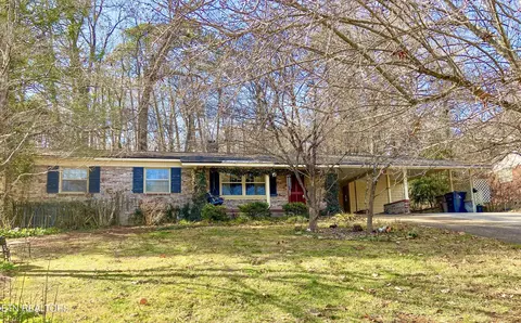 3421 Peachwood Rd, Knoxville, TN 37921