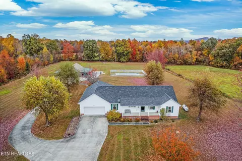 206 Clearfield Ln, Cookeville, TN 38506