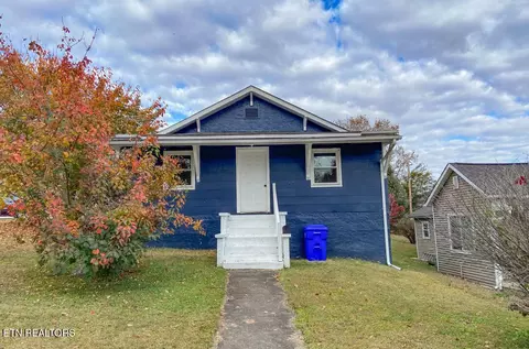 901 Cumberland St, Harriman, TN 37748