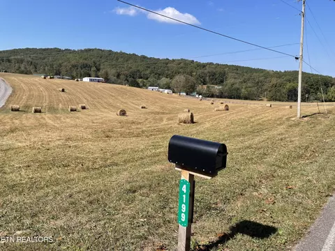 4199 Huffine Rd, Loudon, TN 37774