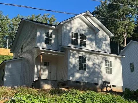 1205 Army St, Knoxville, TN 37920