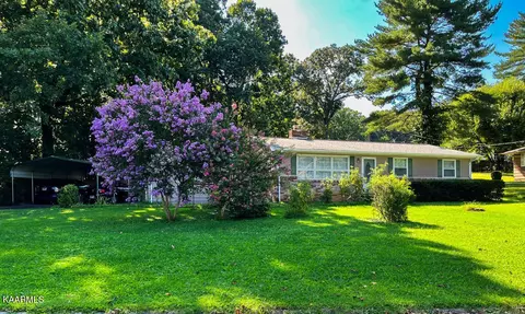 3217 Hazelwood Rd, Knoxville, TN 37921