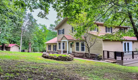 1292 Turkey Pen Ln, Lenoir City, TN 37772