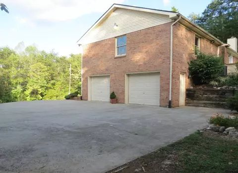 214 Den Ln, Heiskell, TN 37754 photo 14
