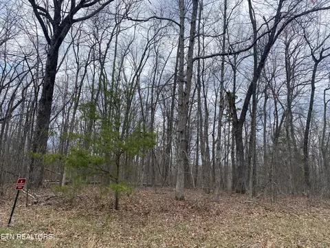 1116 Bow Rd, Monterey, TN 38574
