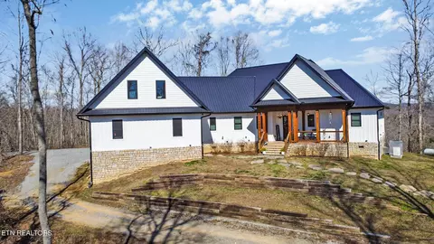 171 Deer Cliff Ln, Alpine, TN 38543