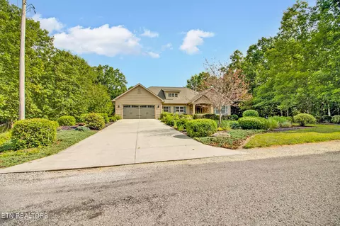 1015 Hernando Trce, Crossville, TN 38572