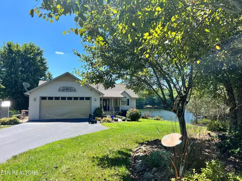528 Yuchi Dr, Crossville, TN 38572