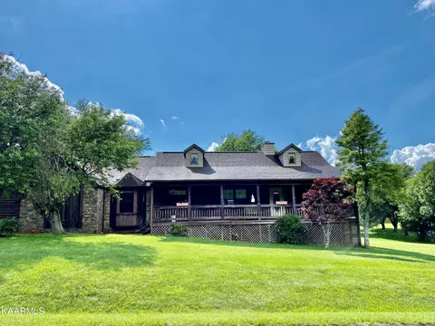 449 Roma Dr, Crossville, TN 38555