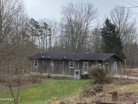 1141 Burks Loop Loop, Grimsley, TN 38565 photo 17