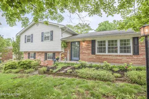 505 NW Bosworth Rd, Knoxville, TN 37919