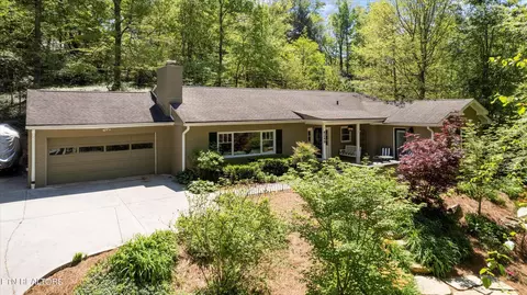 4248 SW Valencia Rd, Knoxville, TN 37919