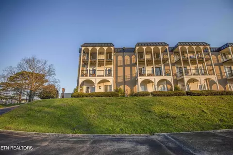 5709 Lyons View Pike #5302, Knoxville, TN 37919