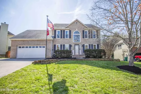 9921 Delle Meade Dr, Knoxville, TN 37931