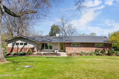 7041 NW Stockton Dr, Knoxville, TN 37909