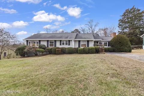 2505 Pleasant View Rd, Knoxville, TN 37914