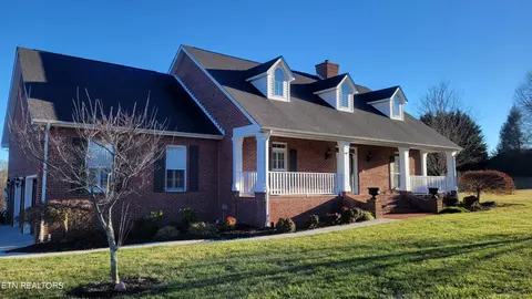 7911 Debra Dr, Knoxville, TN 37938