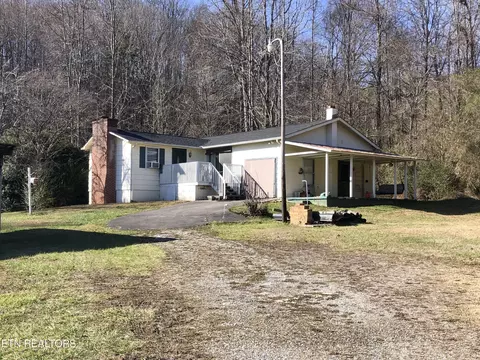 238 Stephens Rd, Oliver Springs, TN 37840