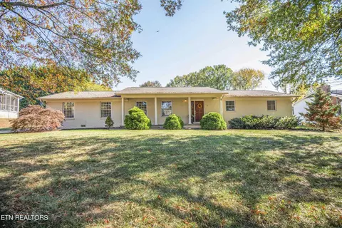 928 Suwannee Rd, Knoxville, TN 37923