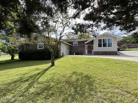 150 Evans Rd, Jacksboro, TN 37757