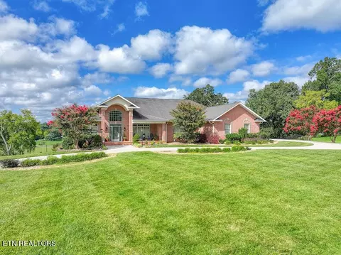 3817 Compass Pointe Dr, Louisville, TN 37777