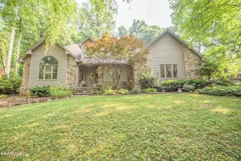8203 Pimbrook Ln, Knoxville, TN 37923
