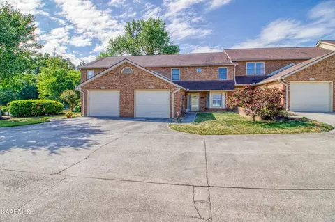 10502 Raven Ct, Knoxville, TN 37922