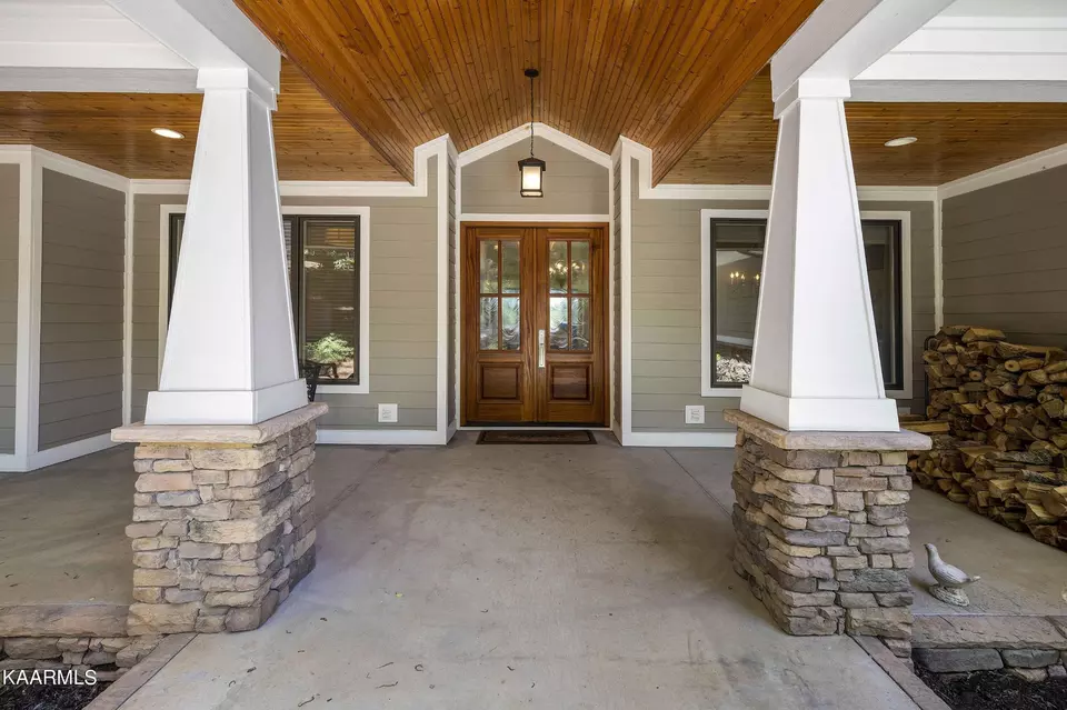  4438 Forrest Ridge Dr, Louisville, TN 37777 photo 2