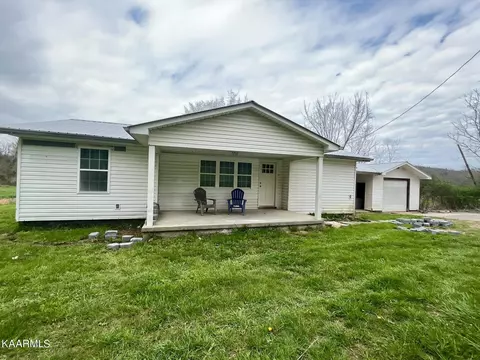 980 Sweetwater Rd, Philadelphia, TN 37846